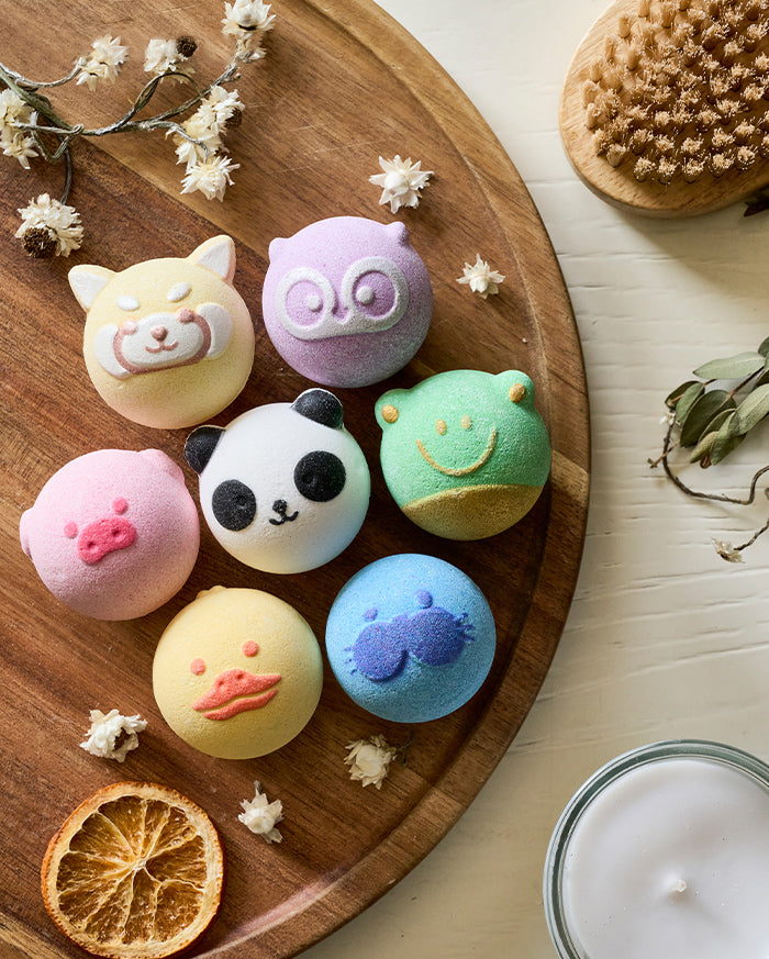 Translation missing: en.Momcozy Natural Essential Oil Bath Bombs with 7 Cute Animal Shapes(14 Pcs)