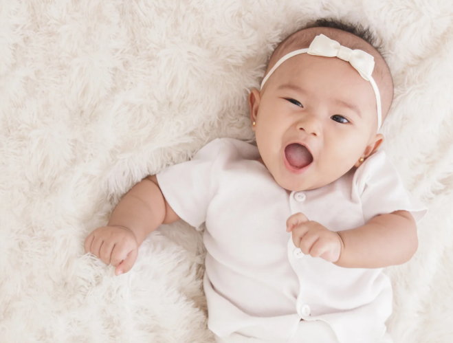 How to Clean & Sterilise Breast Pump Parts: A Canadian Guide